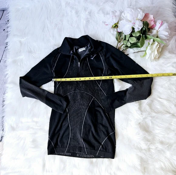 Gymshark 1/4 Zip Pullover Small - Picture 3 of 7